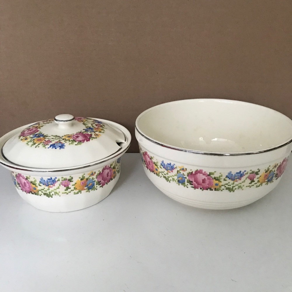Harker Hotoven Pottery Set